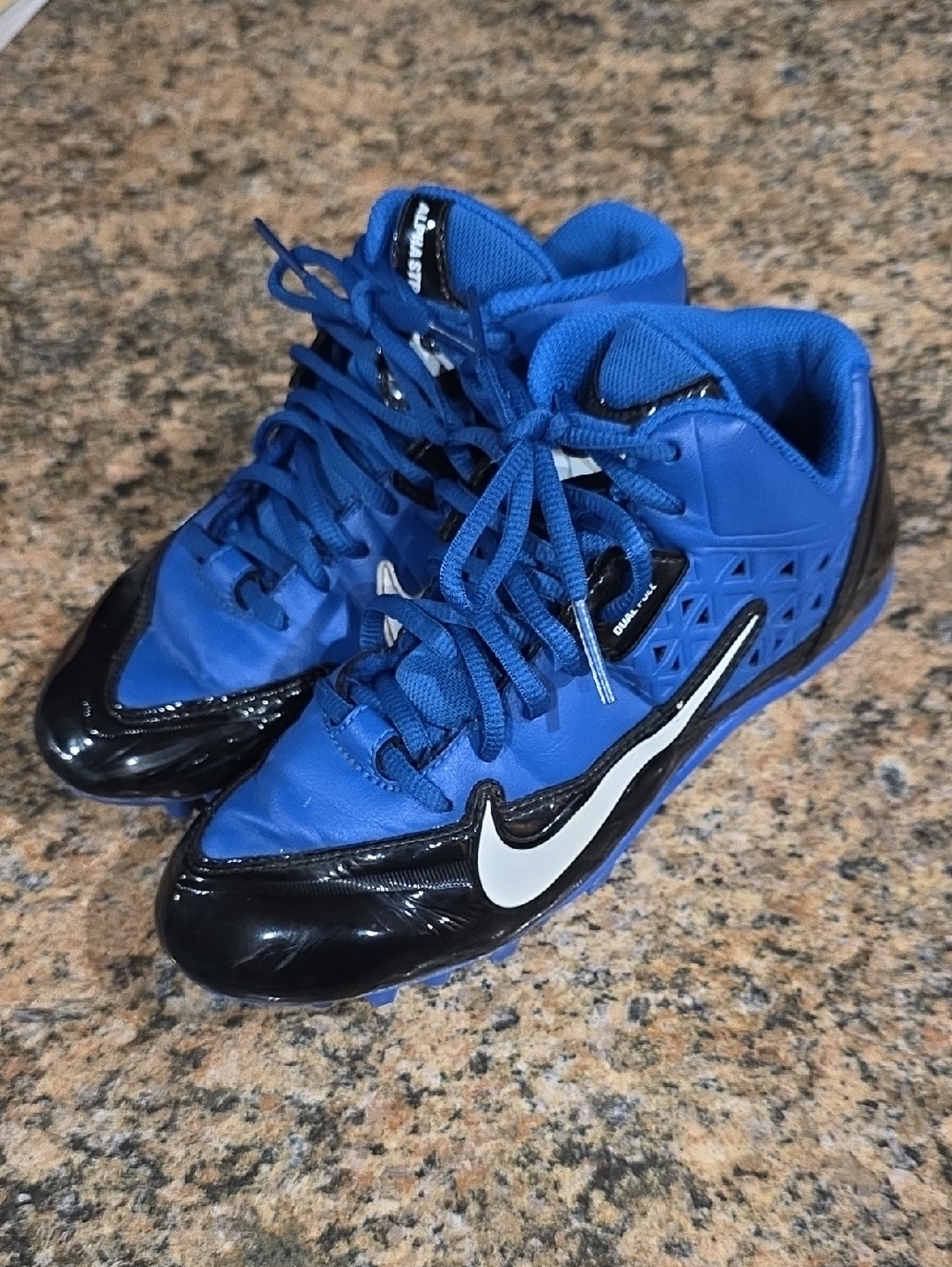 Nike Kids Football Cleats Size 5Y